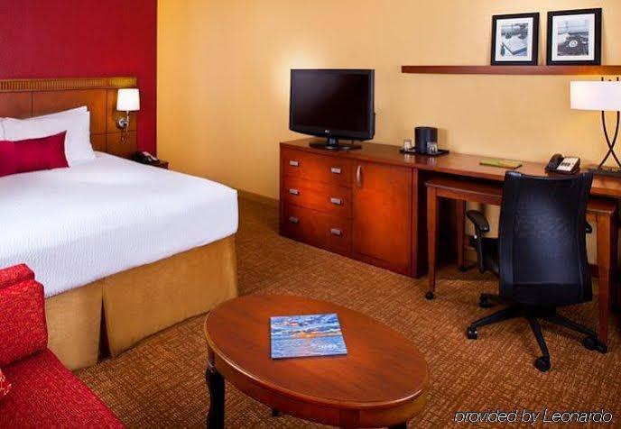 Courtyard Tampa Westshore/Airport Ngoại thất bức ảnh