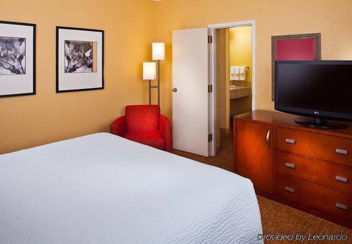 Courtyard Tampa Westshore/Airport Ngoại thất bức ảnh