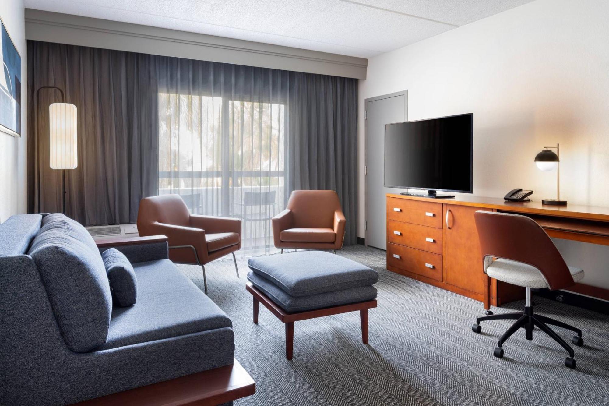 Courtyard Tampa Westshore/Airport Ngoại thất bức ảnh